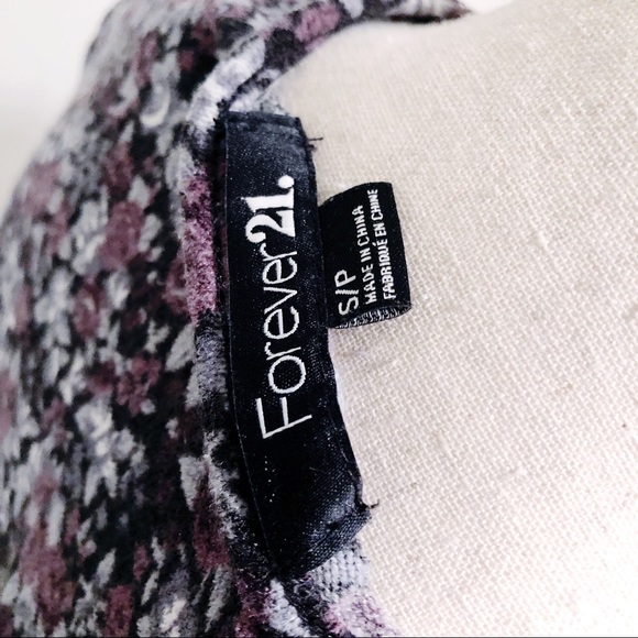 Forever 21 floral dress 💜🖤 - Picture 4 of 4